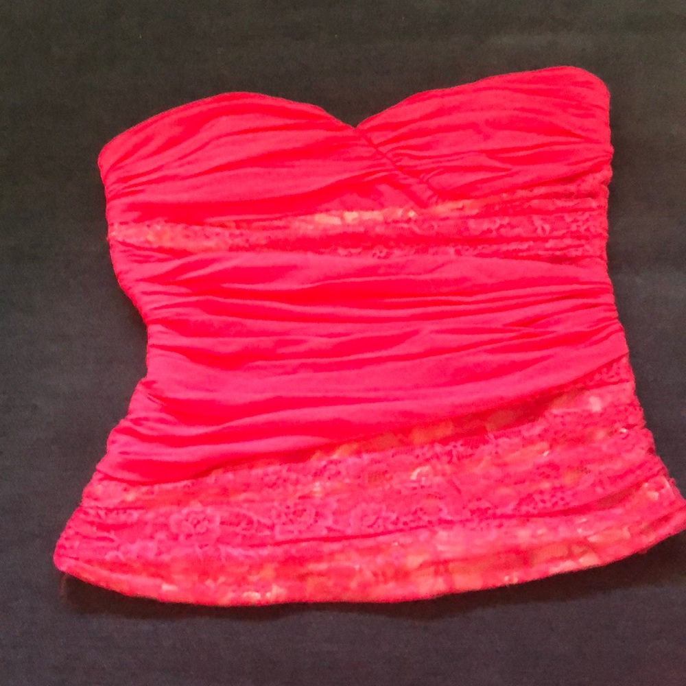 Strapless top